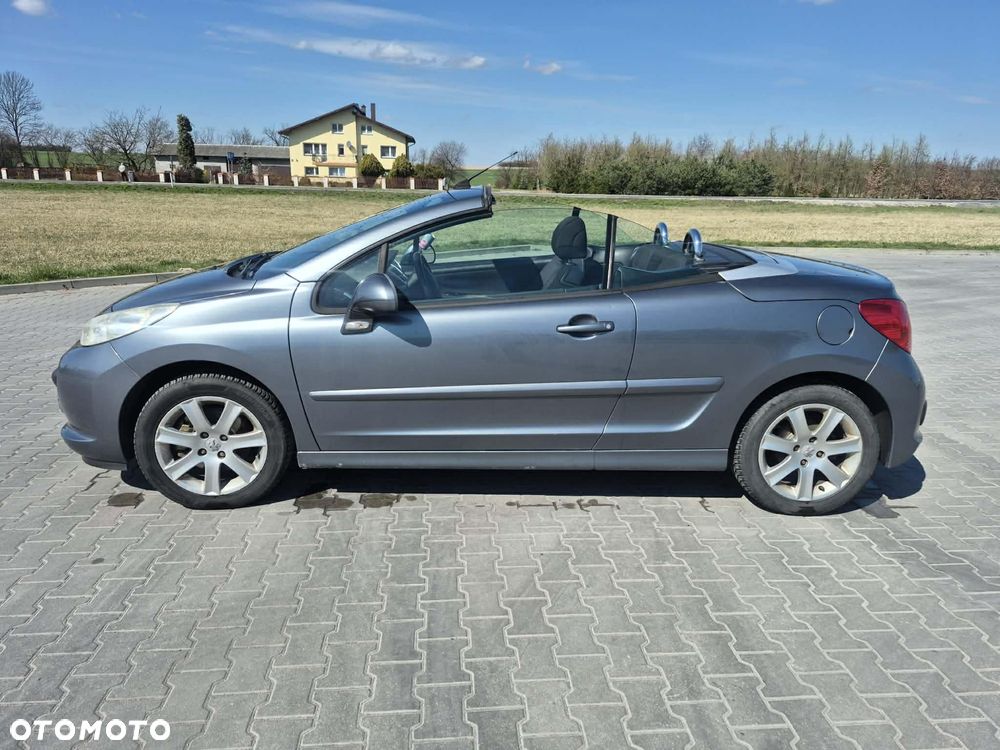 Peugeot 207 CC - 8