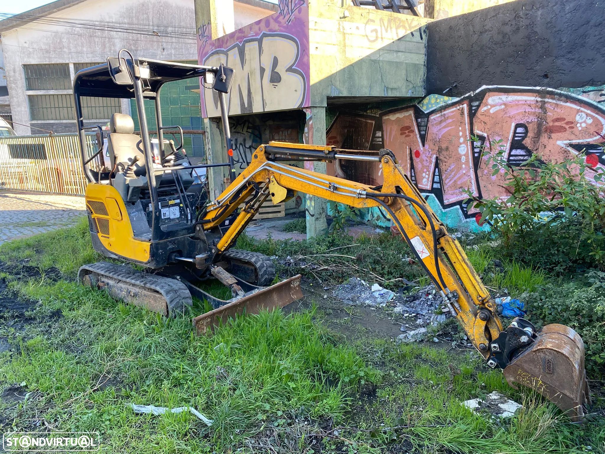 Yanmar SV18 - 1