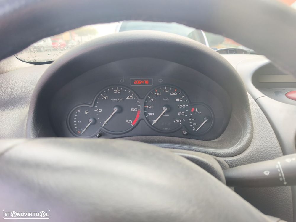 Peugeot 206 1.4 HDi ColorLine - 4
