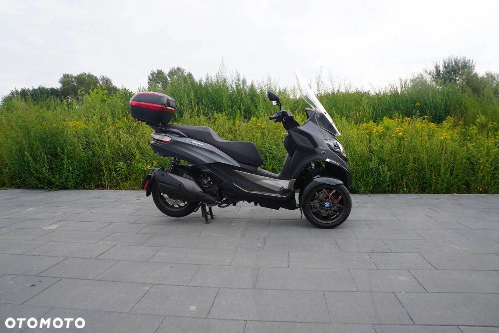 Piaggio MP-3 - 12