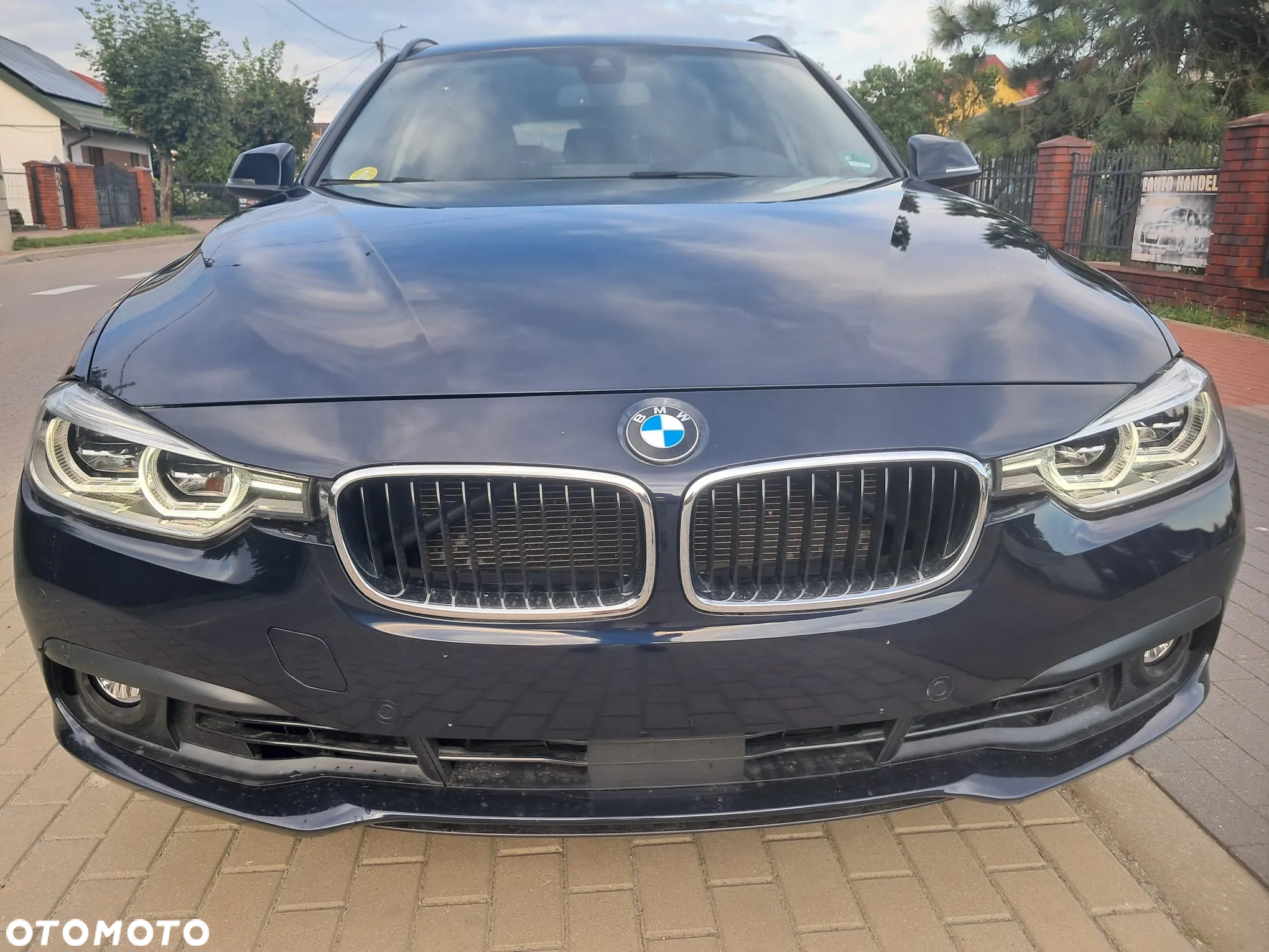 BMW Seria 3 330d M Sport - 8
