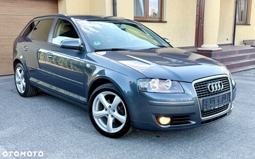 Audi A3 Sportback 1.6 Ambiente - 2