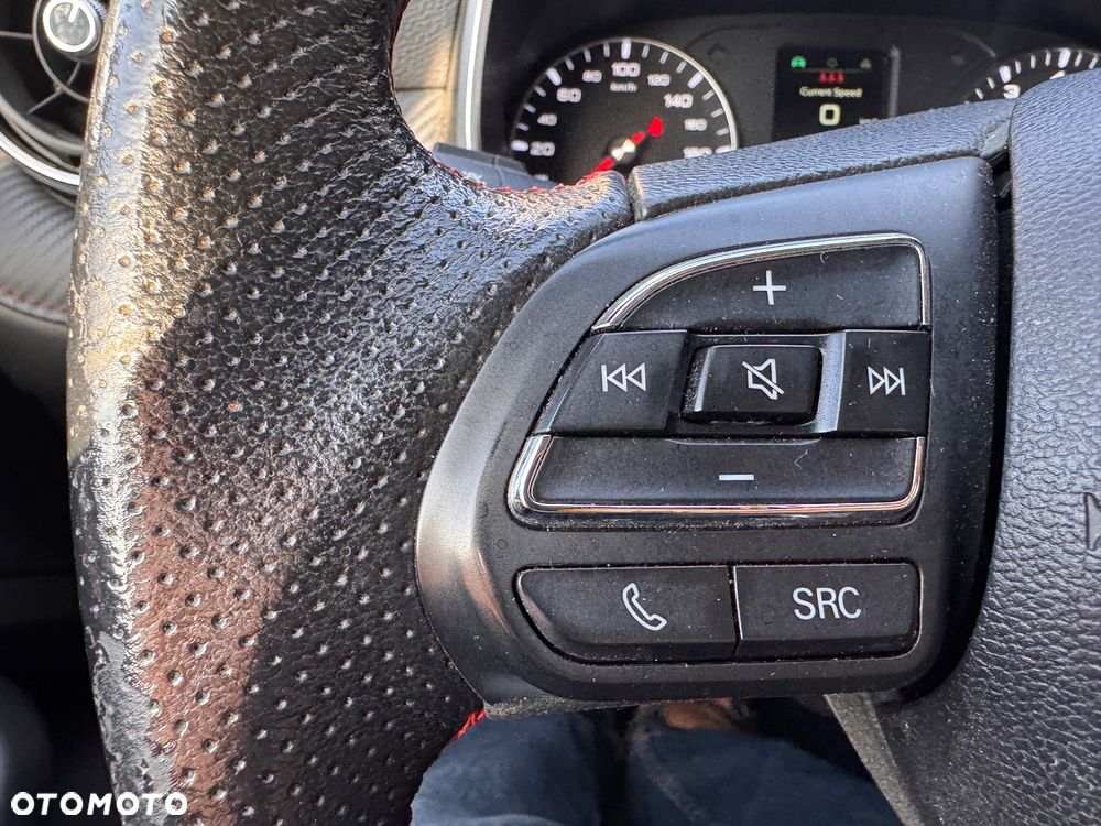 MG ZS ICE 1.5 VTI-tech Luxury - 17