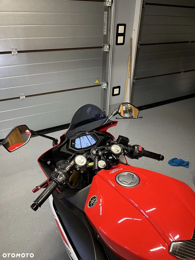 Yamaha YZF - 4