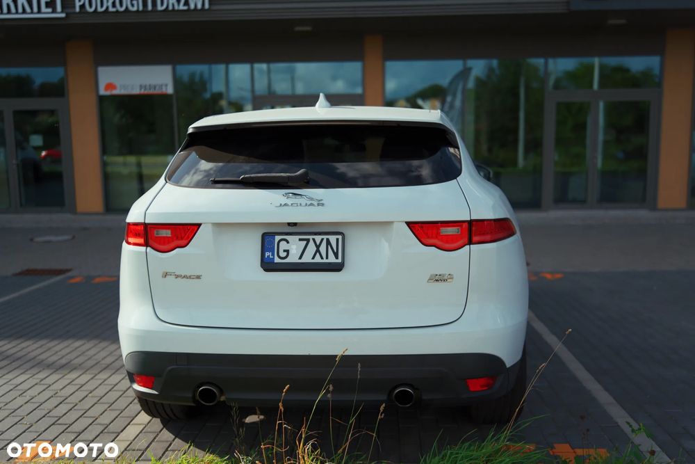 Jaguar F-Pace 35t AWD Prestige - 10