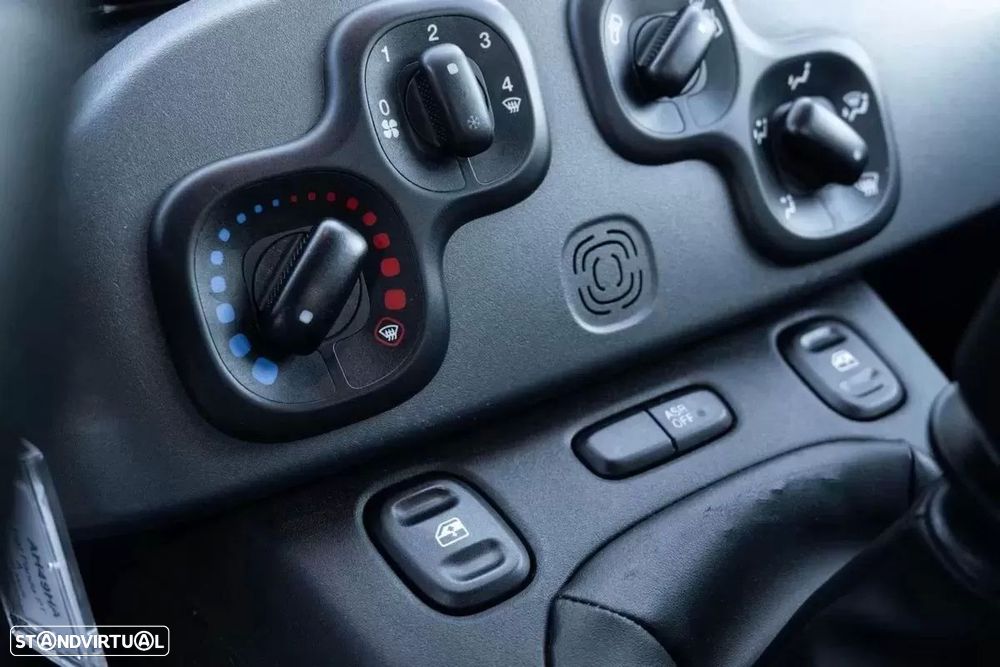 Fiat Panda 1.0 Hybrid Cross - 17