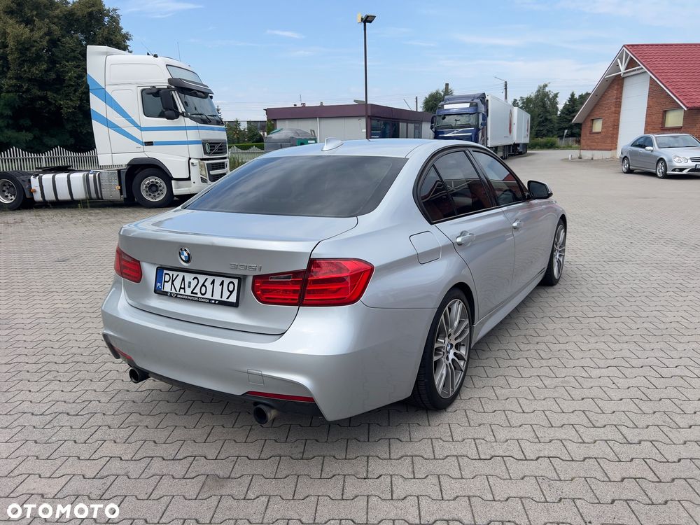 BMW Seria 3 335i Sport-Aut Luxury Line - 3