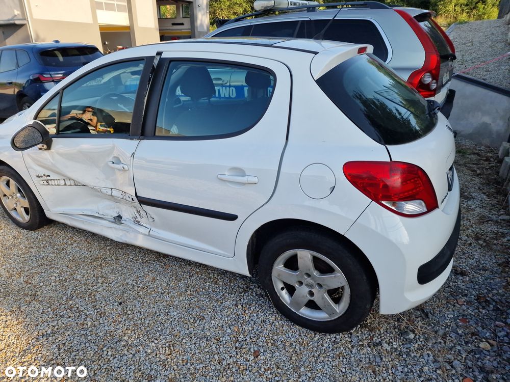 Peugeot 207 - 2
