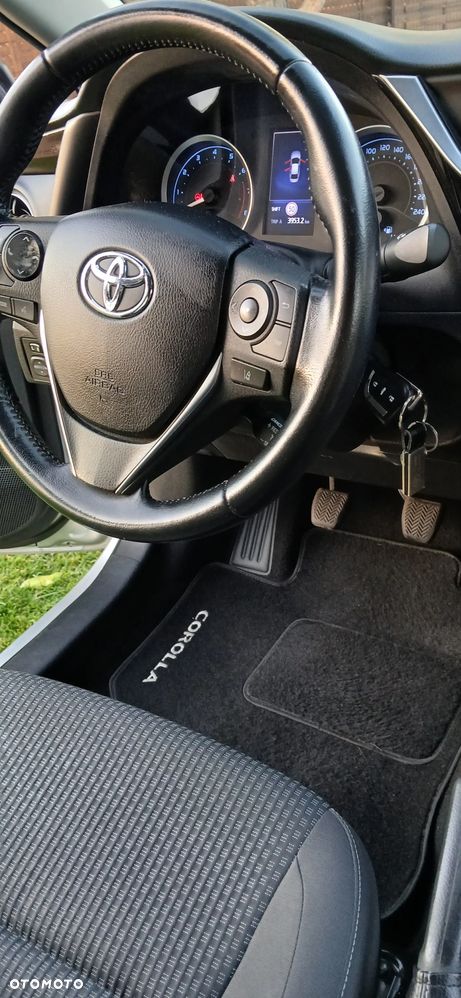 Toyota Corolla 1.6 Comfort - 10