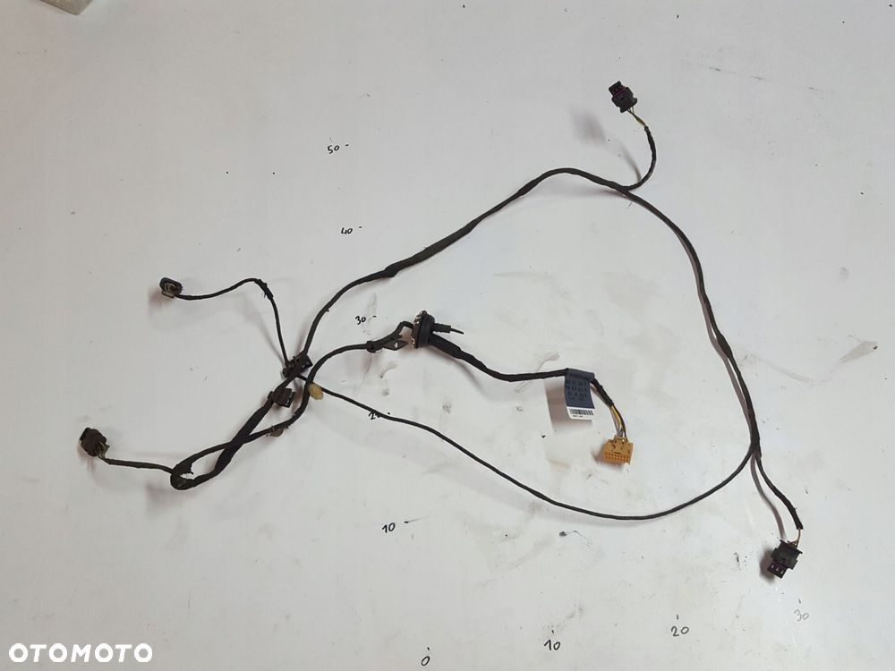 AUDI A4 B9 8W 15-18r SEDAN INSTALACJA CZUJNIKÓW PARKOWANIA PDC TYŁ - 1