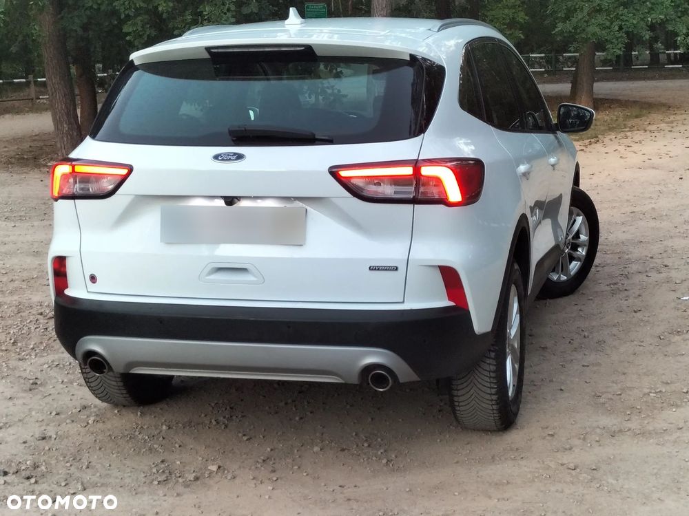 Ford Kuga - 24