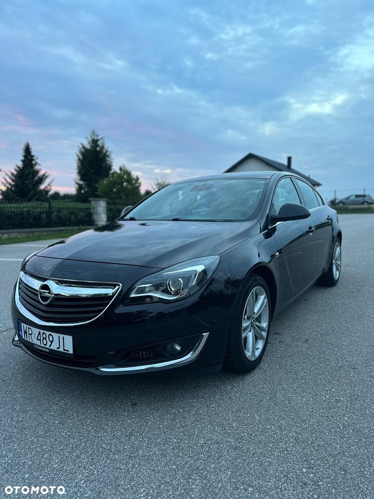 Opel Insignia - 1