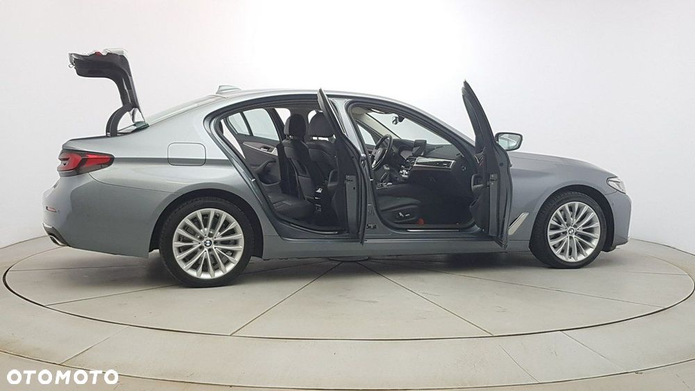 BMW Seria 5 - 12