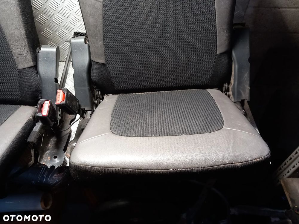 CITROEN C4 GRAND PICASSO II FOTELE 3 RZĄD - 5