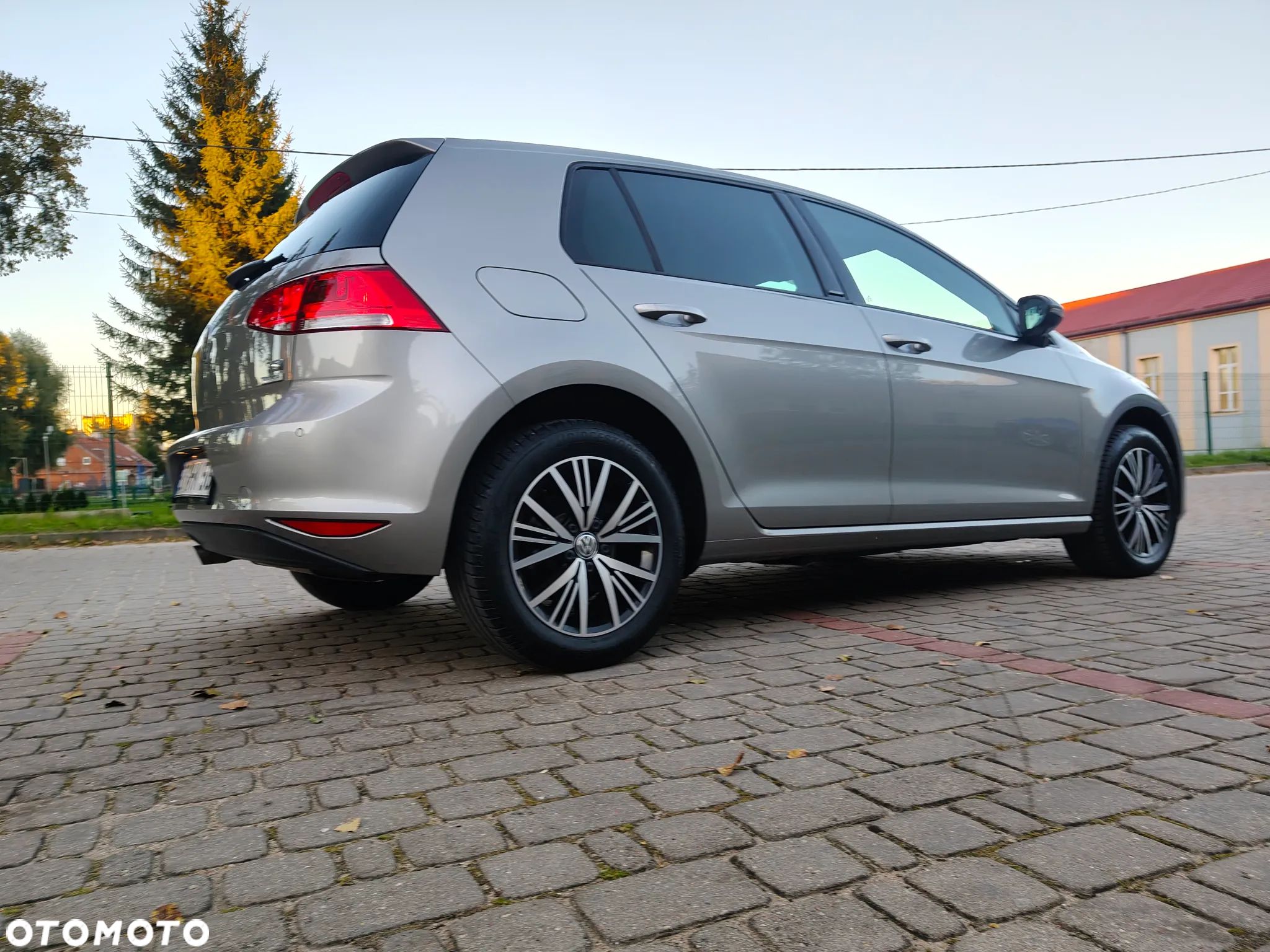Volkswagen Golf 1.2 TSI BlueMotion Technology Allstar - 28