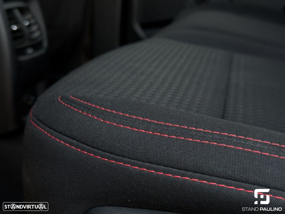 Ford Kuga 1.5 EcoBoost ST-Line - 17