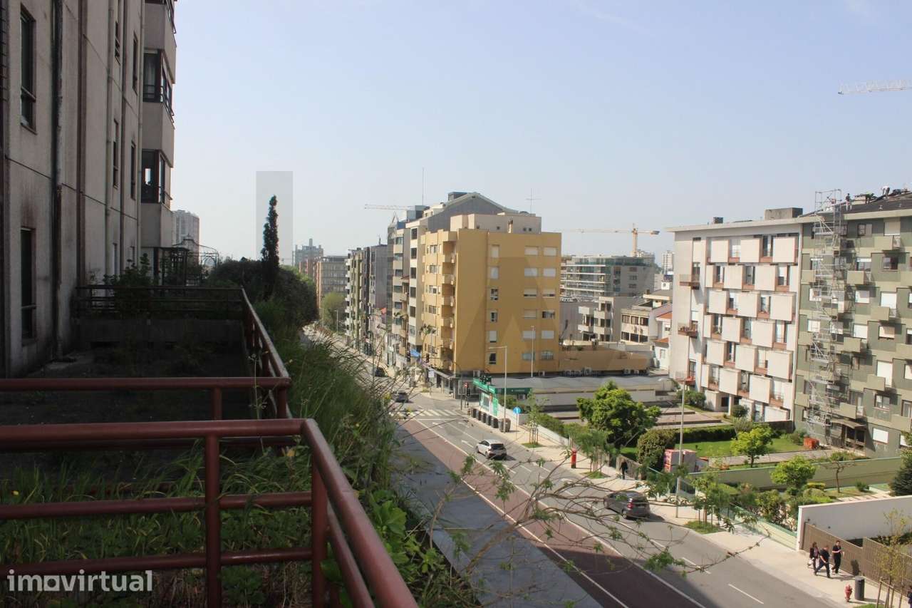 Apartamento T5 na Avenida da Boavista, com 270 m2 - Grande imagem: 2/39