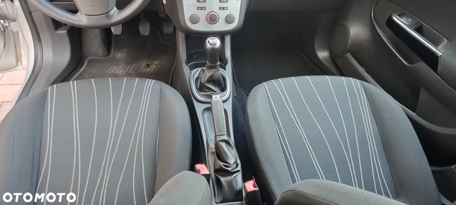 Opel Corsa 1.4 16V Innovation 110 Jahre - 21