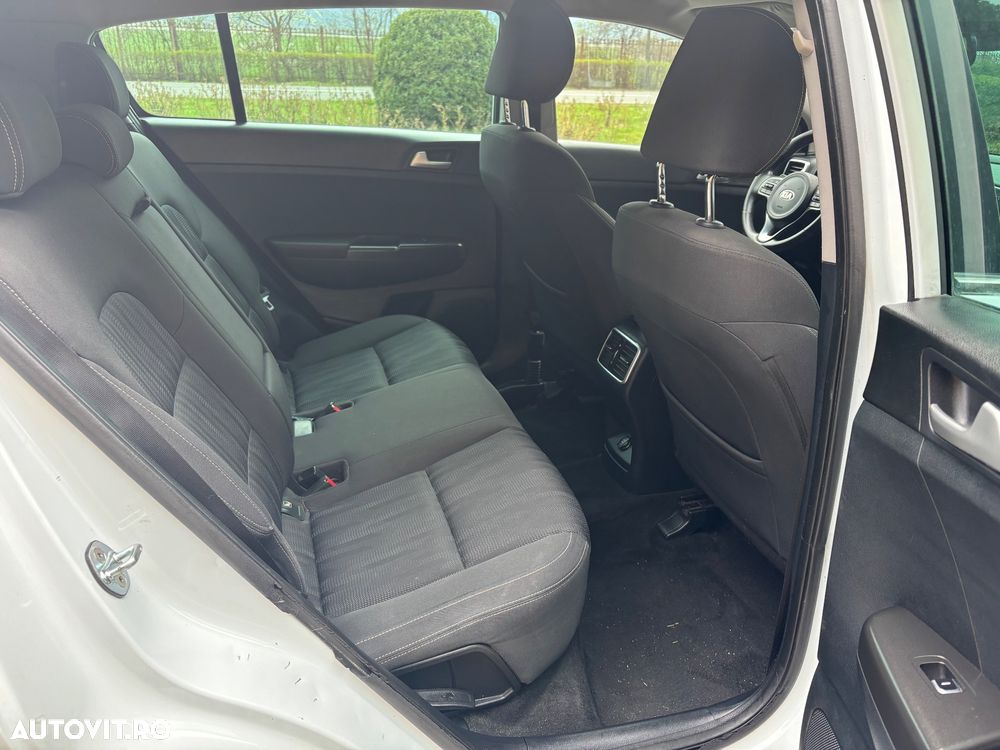 Kia Sportage 1.7 DSL 6MT 4x2 Plus - 8