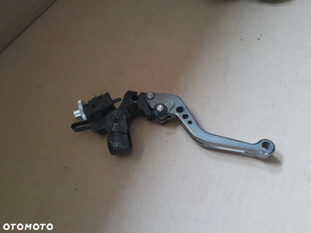 Akcesoryjna klamka sprzęgła - 3