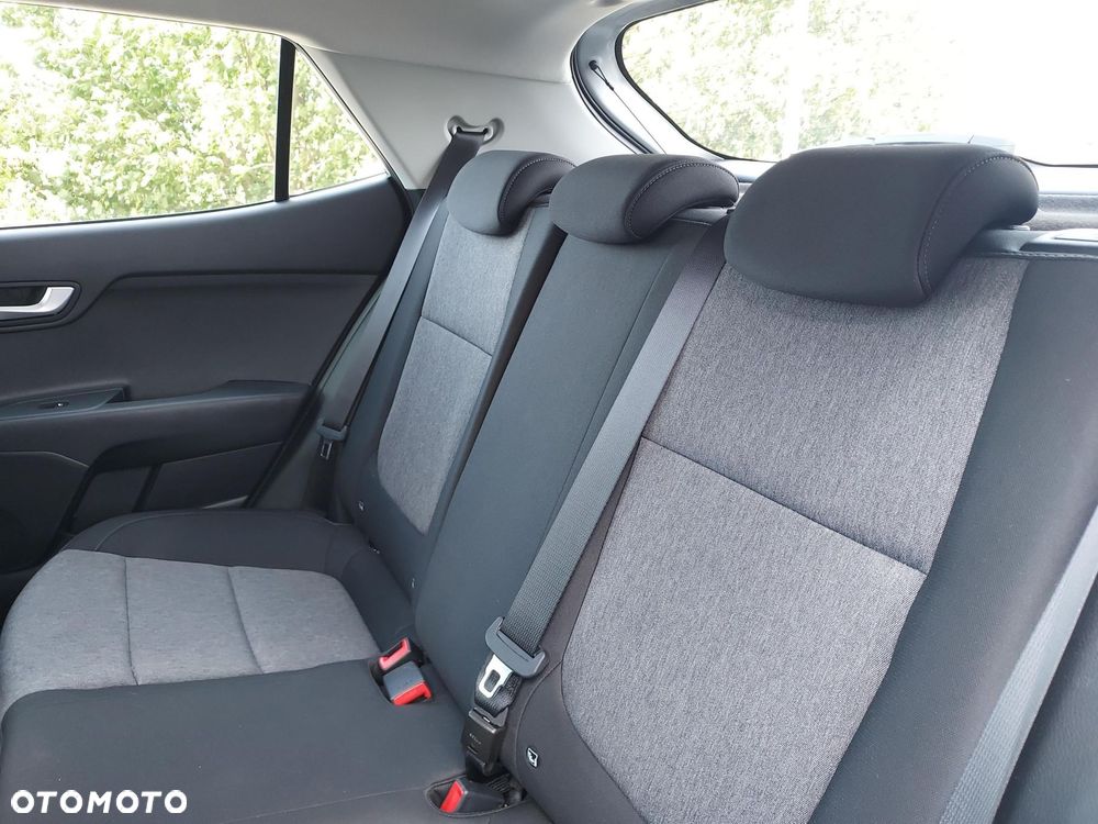 Kia Stonic 1.0 T-GDI M - 13