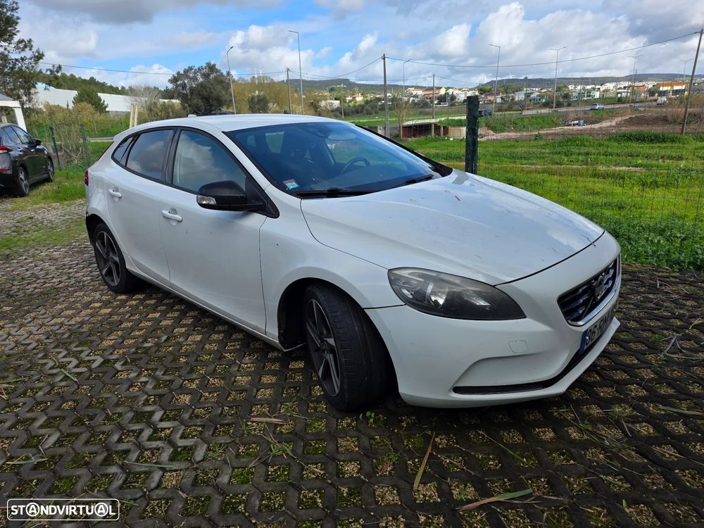 Volvo V40 1.6 D2 Momentum - 1