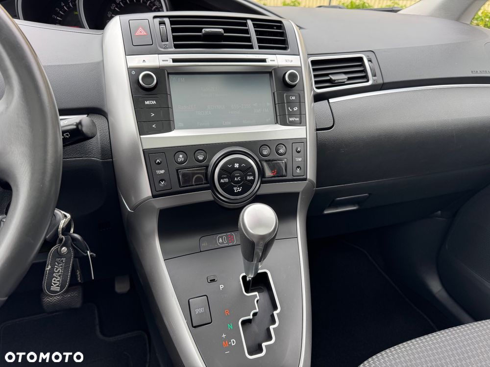 Toyota Verso 1.8 Premium MS 7os EU6 - 22