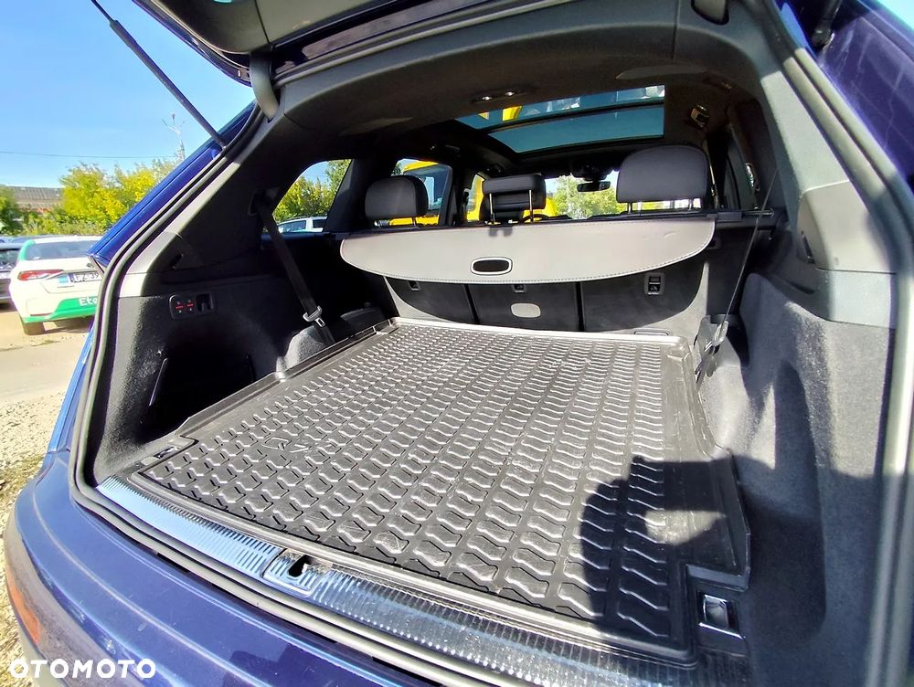 Audi Q7 55 TFSI quattro tiptronic S line - 11