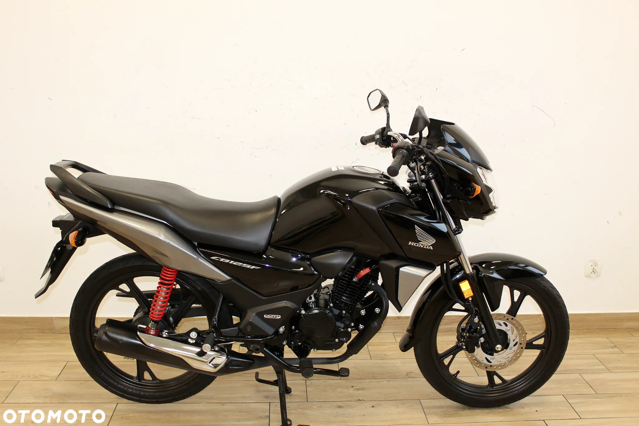 Honda CBF - 2