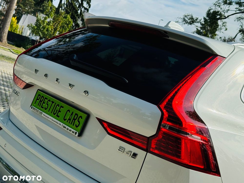 Volvo XC 60 B4 D AWD Inscription - 24