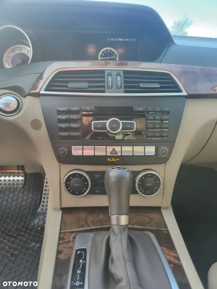 Mercedes-Benz Klasa C 250 (BlueEFFICIENCY) 7G-TRONIC - 18