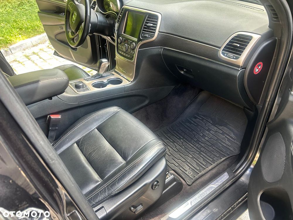 Jeep Grand Cherokee 3.0I CRD Laredo - 13