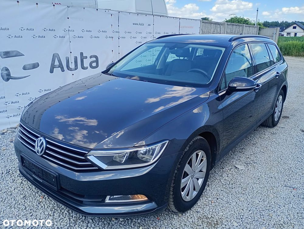 Volkswagen Passat Variant 1.6 TDI (BlueMotion Technology) Trendline - 4