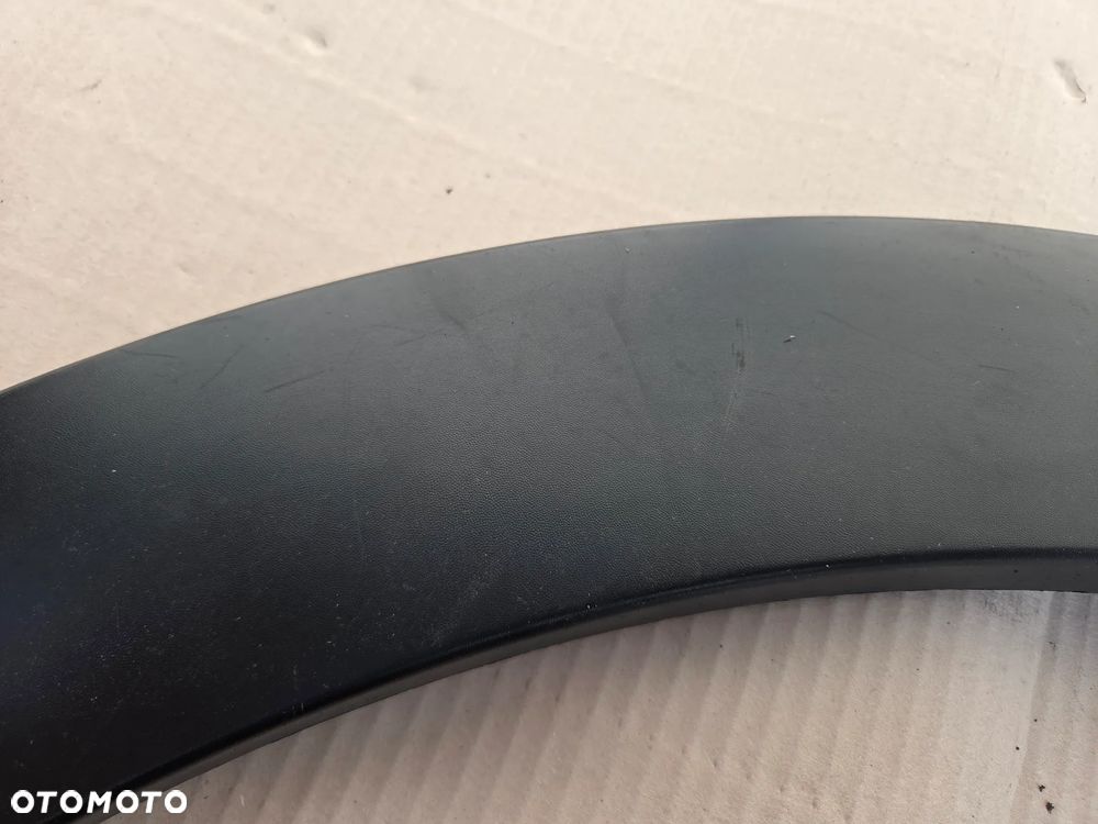 Listwa nakładka na błotnik lewy tylny Citroen C3 III  9812088880 - 3
