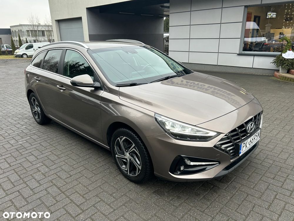 Hyundai i30 1.6 D Comfort DCT - 2