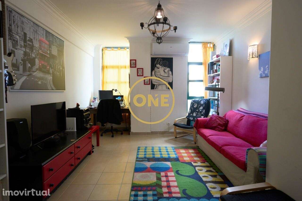 Apartamento T3 com Parqueamento e Arrecadação em Paredes, Alenquer - Grande imagem: 2/21