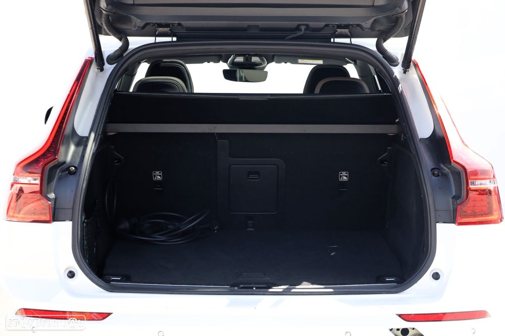 Volvo XC 60 2.0 T6 PHEV Plus Dark AWD - 5