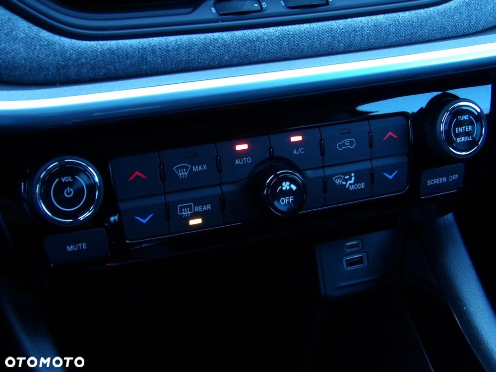 Jeep Compass - 24