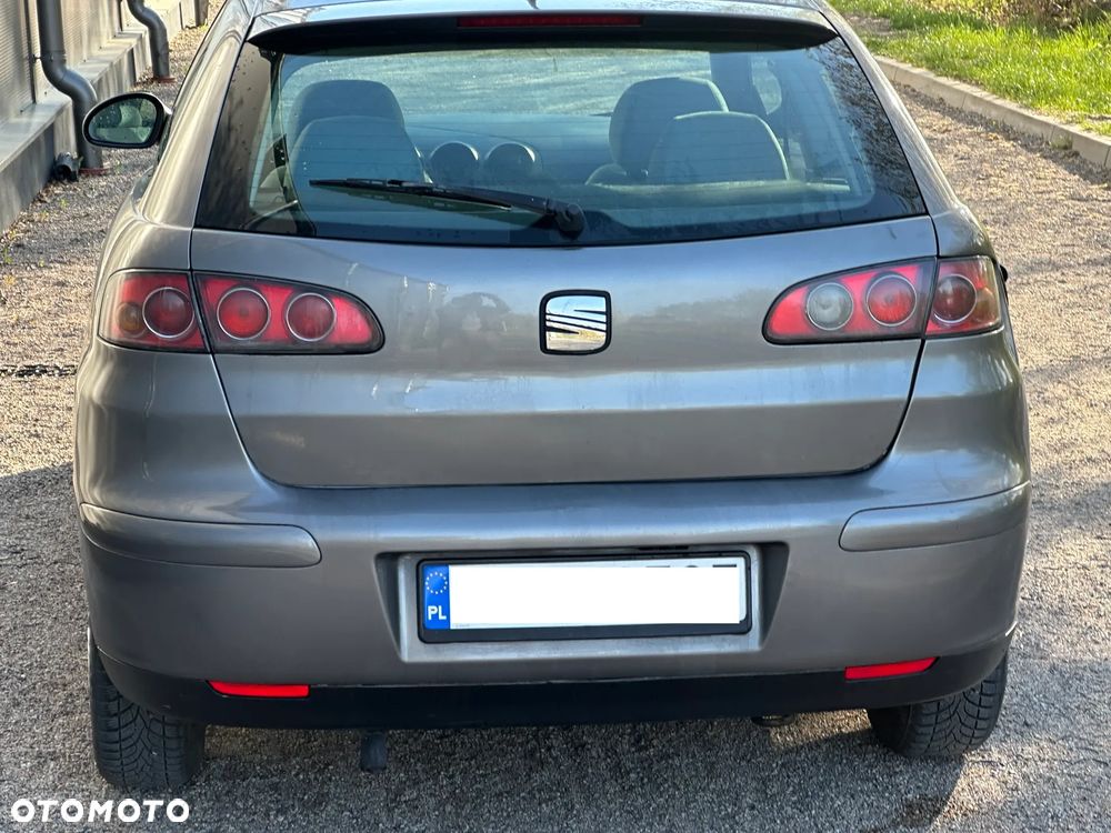 Seat Ibiza 1.2 12V Amaro - 4