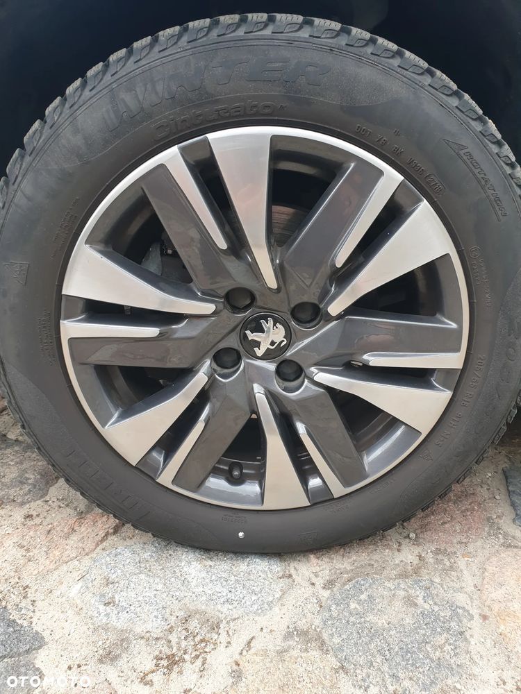 Peugeot 2008 PureTech 110 Stop&Start EAT6 Allure - 30