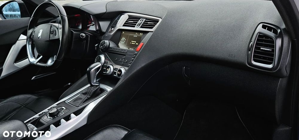 Citroën DS5 HDi 165 SoChic - 5