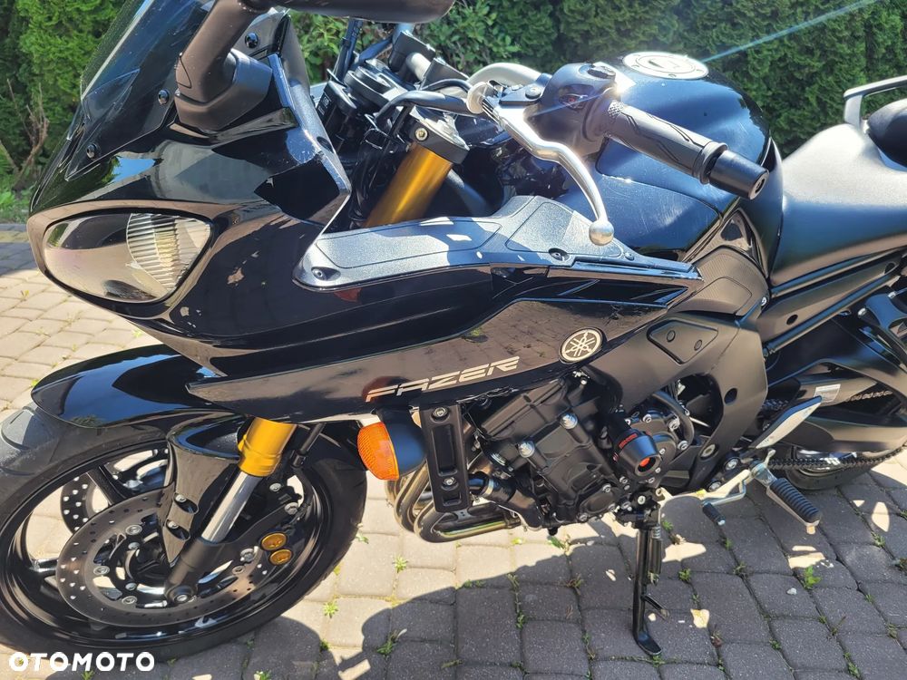 Yamaha FZ8 - 22
