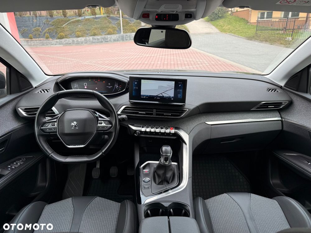 Peugeot 3008 1.5 BlueHDi Allure S&S - 22