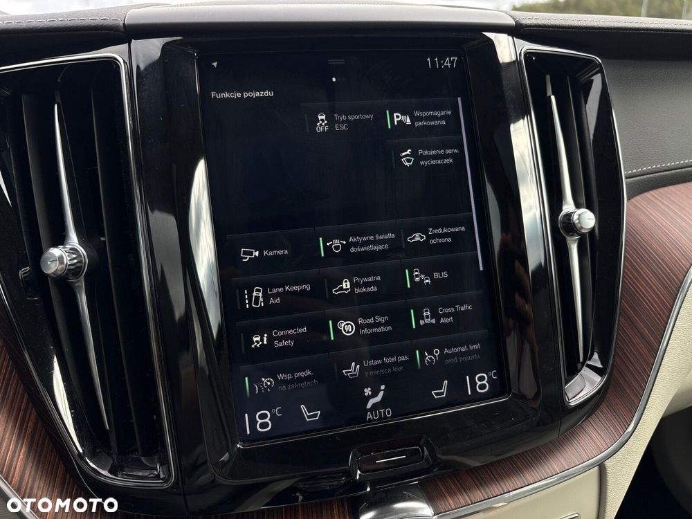 Volvo XC 60 T8 Plug-In Hybrid AWD Inscription - 26