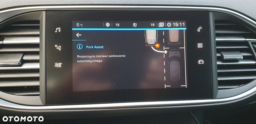 Peugeot 308 SW BlueHDi 130 EAT8 Stop & Start Tech Edition - 24