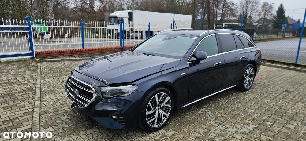 Mercedes-Benz Klasa E 300e 9G-TRONIC - 1