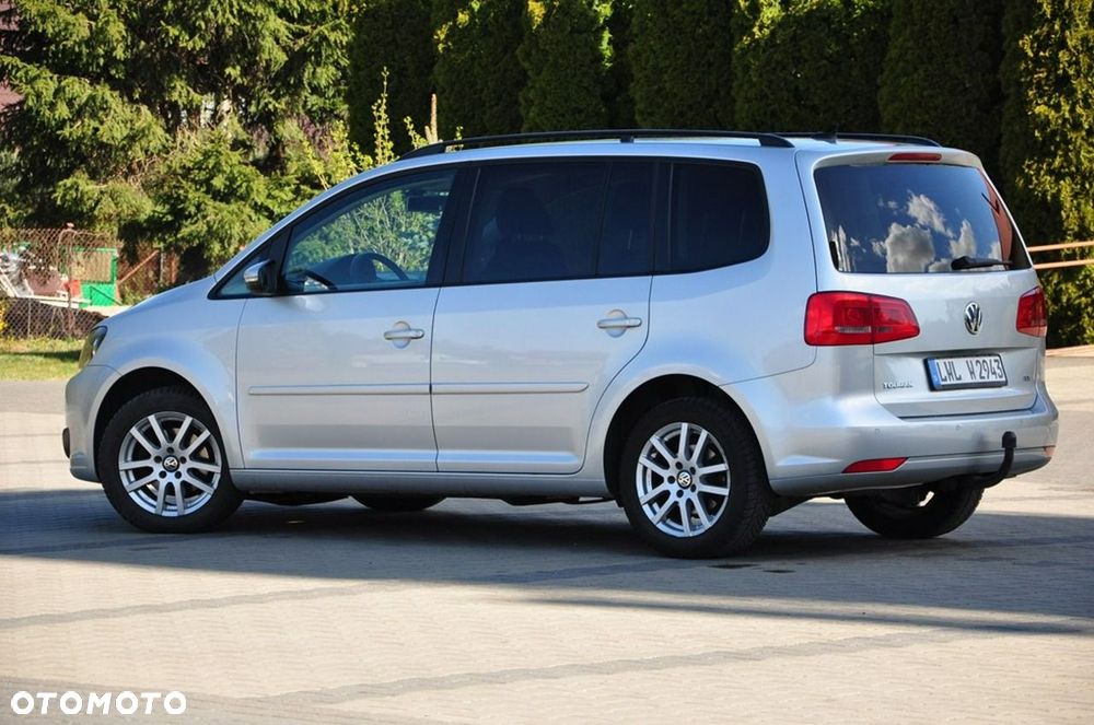 Volkswagen Touran - 21