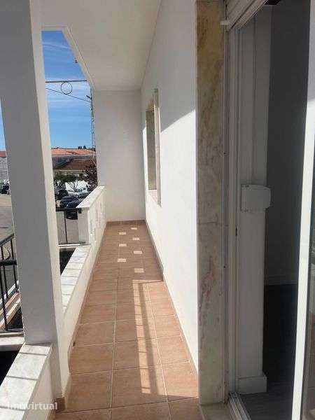 Apartamento T2+1 Centro de Mafra - Aceita Permuta - Grande imagem: 2/12