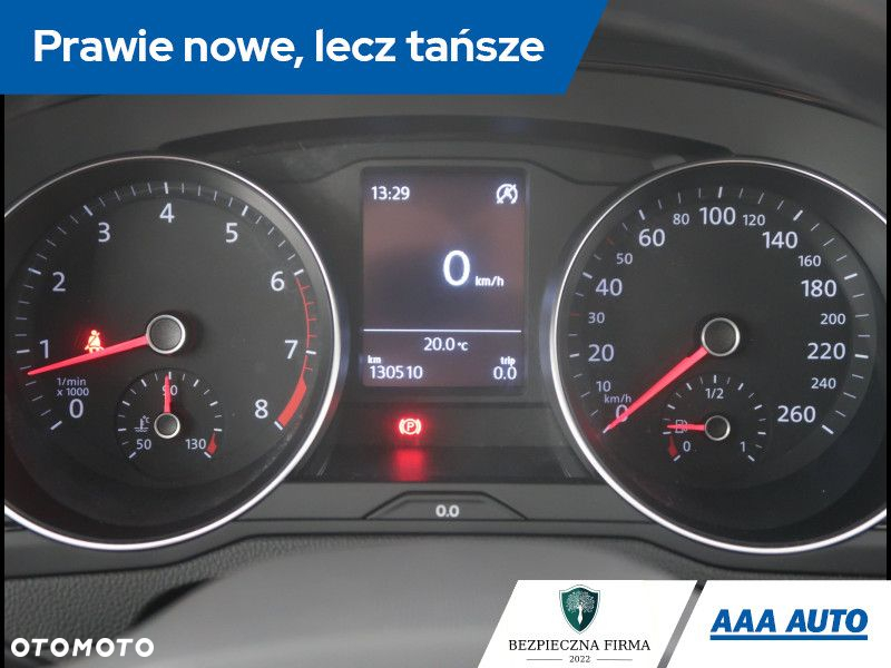 Volkswagen Passat - 12