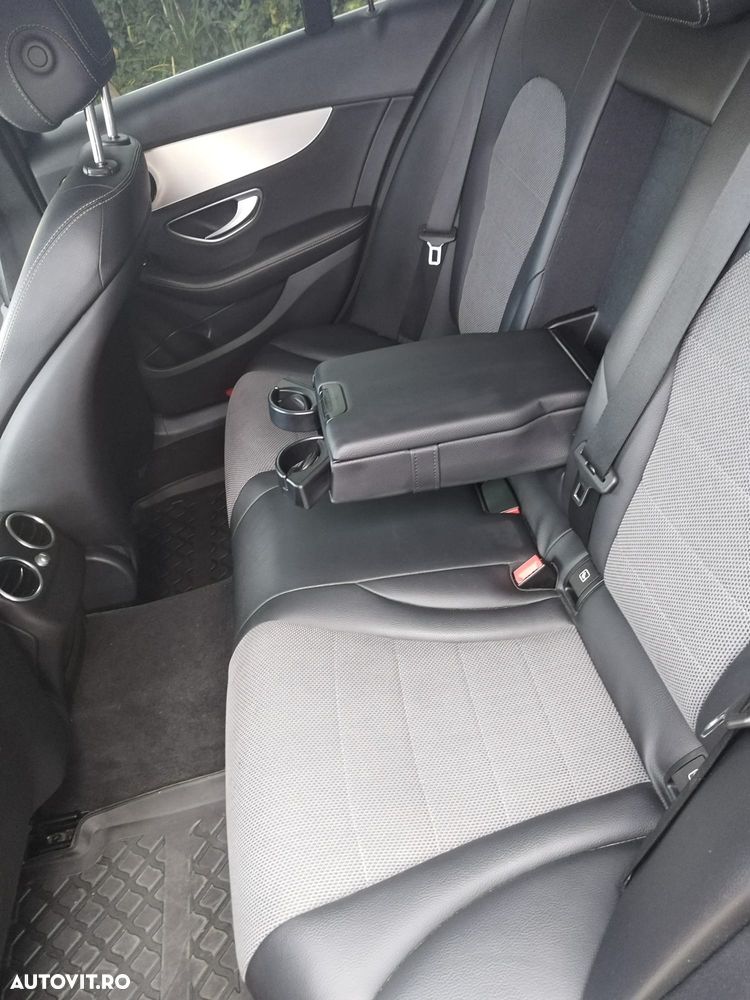 Mercedes-Benz C 180 BlueTec - 12